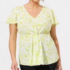 Torrid Georgette twist surplice flutter sleeve lime yellow & white blouse
